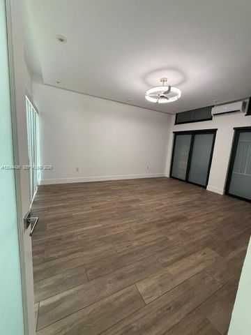 1047 NE 84th St, Miami, FL 33138