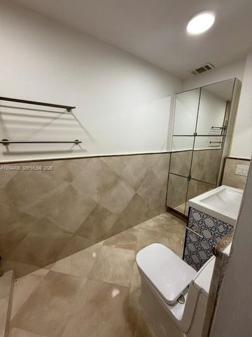 1047 NE 84th St, Miami, FL 33138