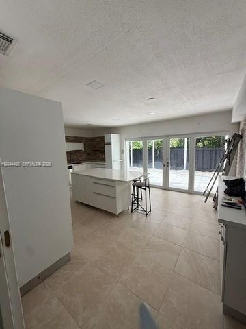 1047 NE 84th St, Miami, FL 33138