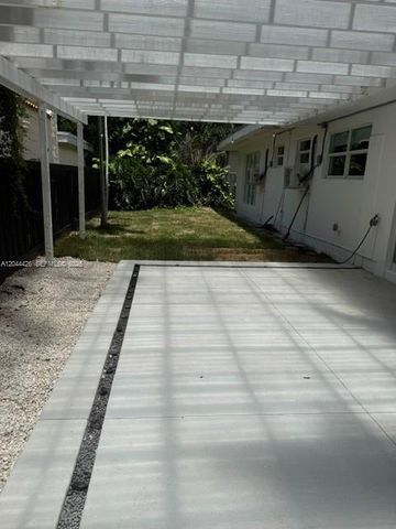 1047 NE 84th St, Miami, FL 33138