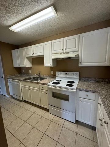 3545 Sable Palm Lane G, Titusville, FL 32780