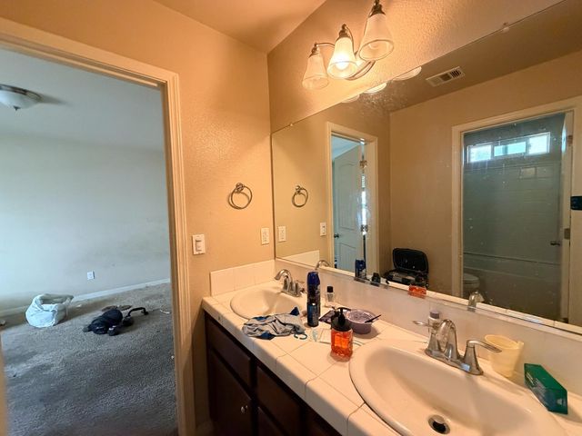 4648 W Harvard Avenue, Fresno, CA 93722