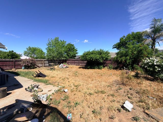 4648 W Harvard Avenue, Fresno, CA 93722