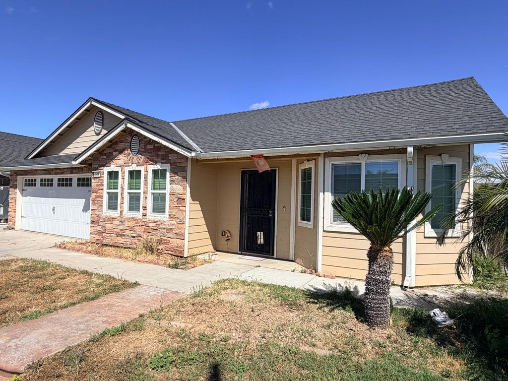 4648 W Harvard Avenue, Fresno, CA 93722