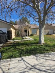 43516 32nd Street East, Lancaster, CA 93535