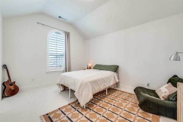 616 Saddle Crest Drive, Aubrey, TX 76227