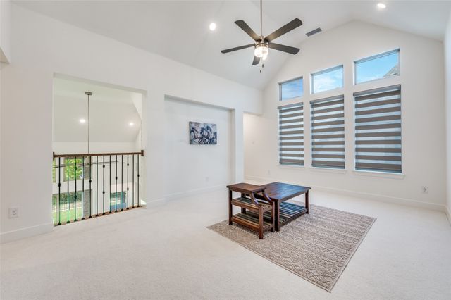 616 Saddle Crest Drive, Aubrey, TX 76227