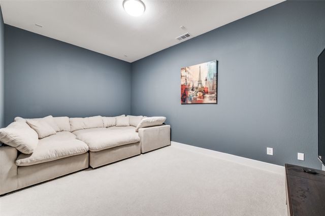 616 Saddle Crest Drive, Aubrey, TX 76227