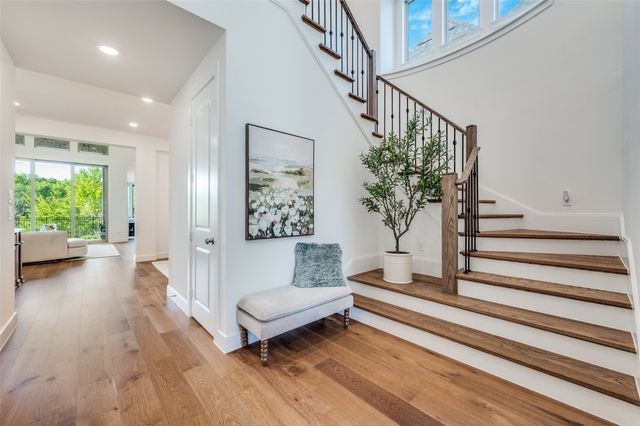 616 Saddle Crest Drive, Aubrey, TX 76227