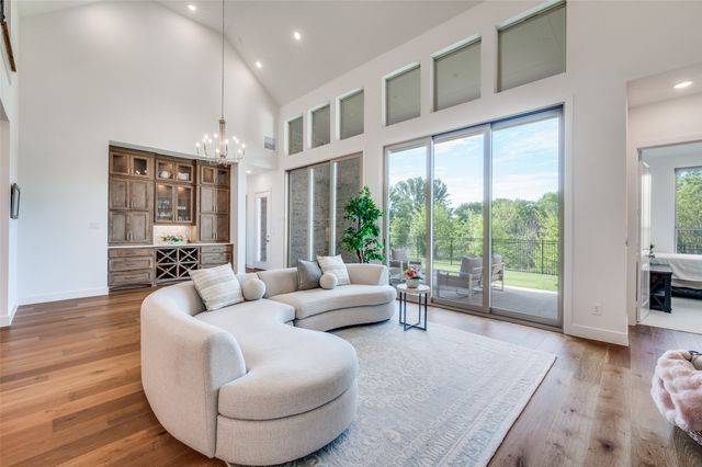 616 Saddle Crest Drive, Aubrey, TX 76227