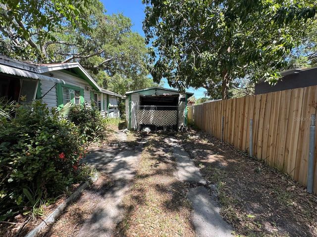 2026 SEMINOLE BOULEVARD S, St Petersburg, FL 33705