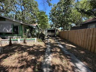 2026 SEMINOLE BOULEVARD S, St Petersburg, FL 33705