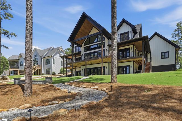 640 Crooked Trace Lane, Seneca, SC 29672