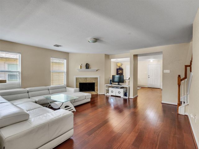 13107 Dawn Hollow Lane, Houston, TX 77072