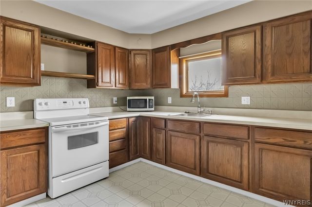 2549 Genesee Street, Cheektowaga, NY 14225