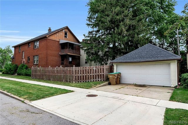 2549 Genesee Street, Cheektowaga, NY 14225