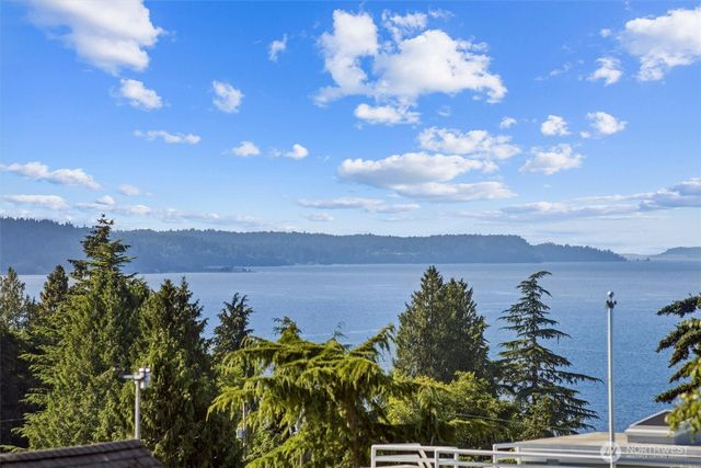 2615 NW 87th Street, Seattle, WA 98117