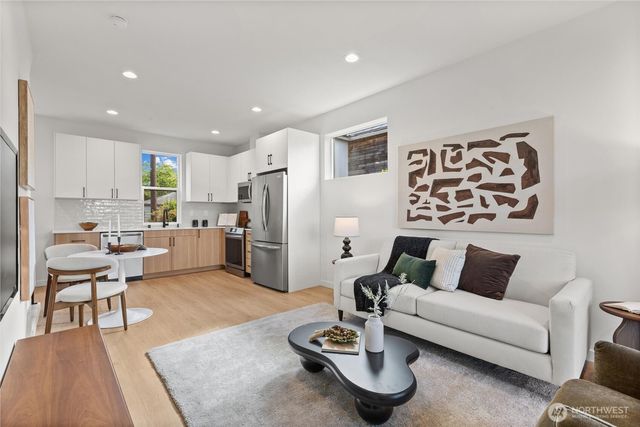 2615 NW 87th Street, Seattle, WA 98117