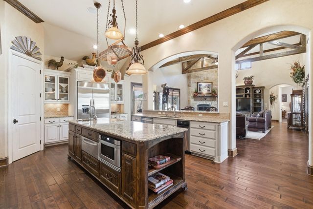 3506 Hopper Court, Granbury, TX 76048