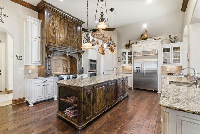 3506 Hopper Court, Granbury, TX 76048