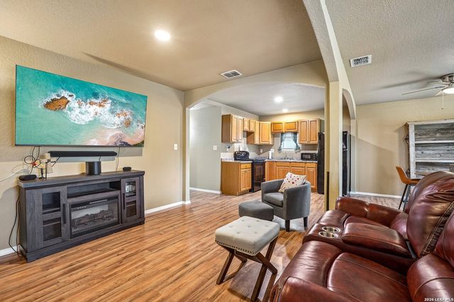 4229 & 4225 Mansion, Von Ormy, TX 78073