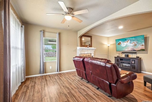 4229 & 4225 Mansion, Von Ormy, TX 78073