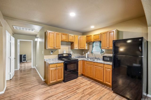4229 & 4225 Mansion, Von Ormy, TX 78073