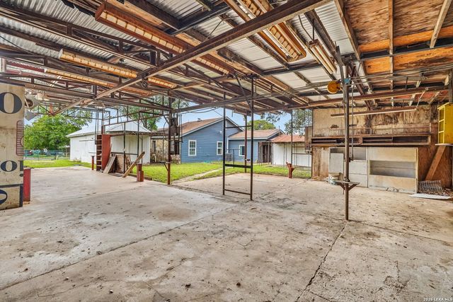 4229 & 4225 Mansion, Von Ormy, TX 78073