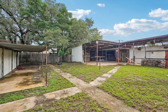 4229 & 4225 Mansion, Von Ormy, TX 78073