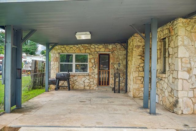 4229 & 4225 Mansion, Von Ormy, TX 78073