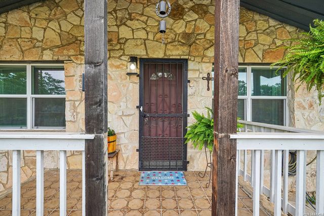 4229 & 4225 Mansion, Von Ormy, TX 78073