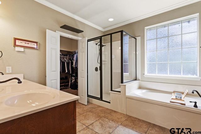 522 Susie, Chandler, TX 75758