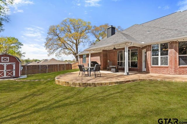 522 Susie, Chandler, TX 75758