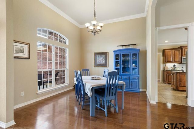 522 Susie, Chandler, TX 75758