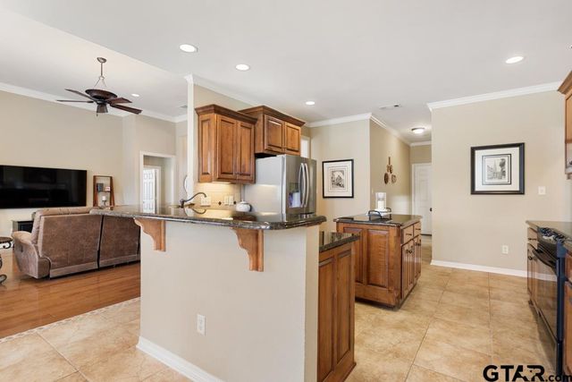 522 Susie, Chandler, TX 75758