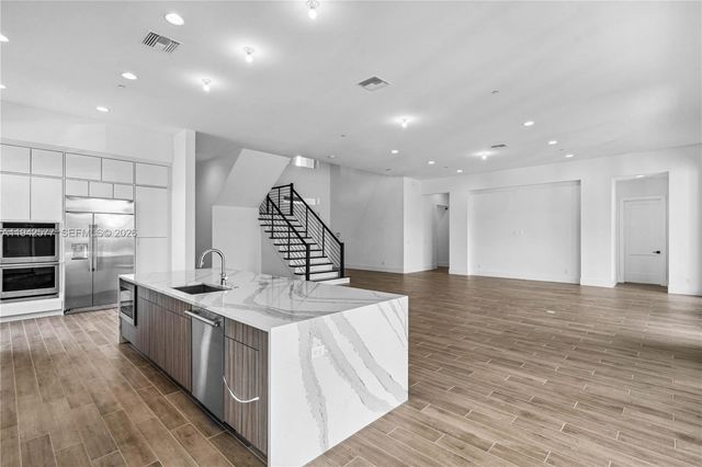 9281 Coral Isles Circle, Palm Beach Gardens, FL 33412