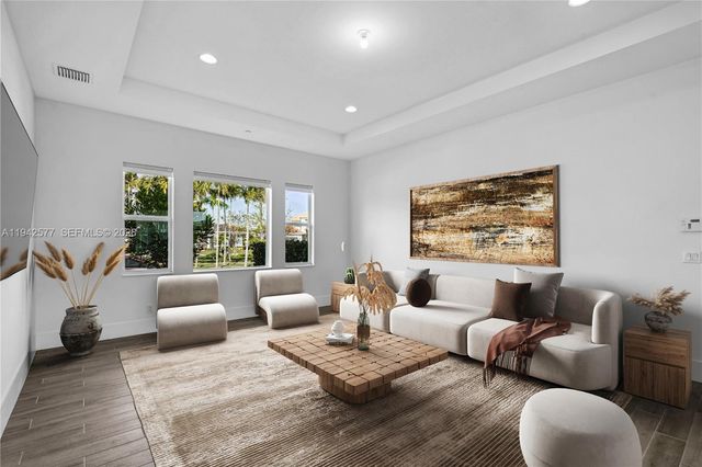 9281 Coral Isles Circle, Palm Beach Gardens, FL 33412