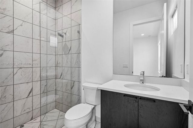 9281 Coral Isles Circle, Palm Beach Gardens, FL 33412