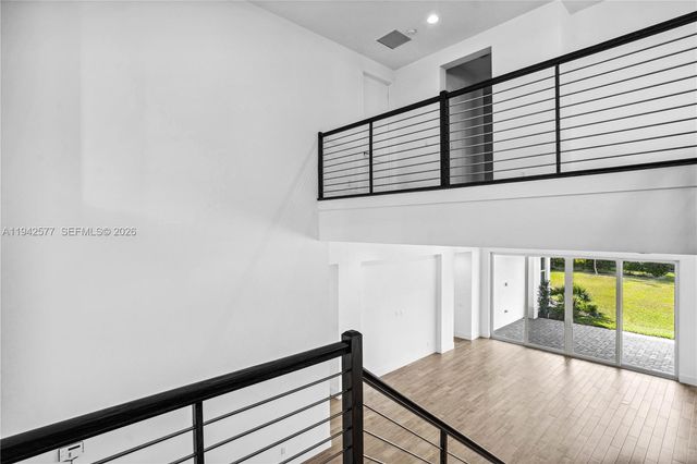 9281 Coral Isles Circle, Palm Beach Gardens, FL 33412