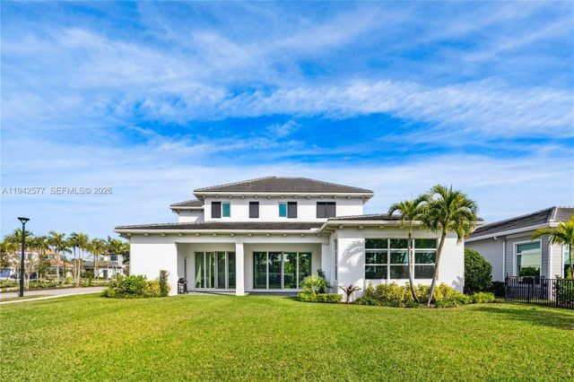 9281 Coral Isles Circle, Palm Beach Gardens, FL 33412