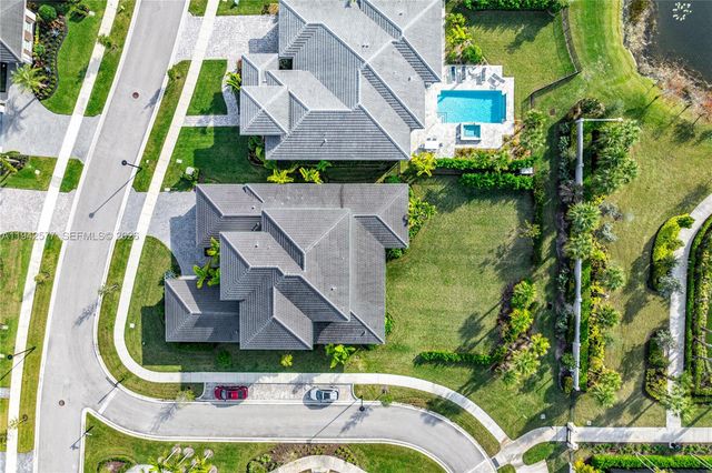 9281 Coral Isles Circle, Palm Beach Gardens, FL 33412
