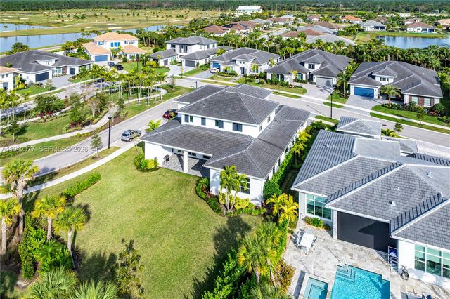 9281 Coral Isles Circle, Palm Beach Gardens, FL 33412