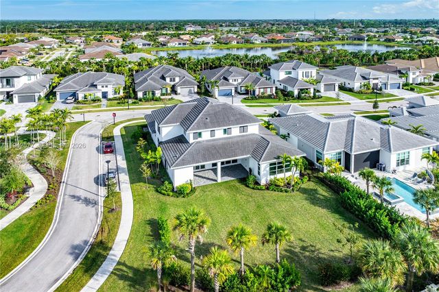 9281 Coral Isles Circle, Palm Beach Gardens, FL 33412