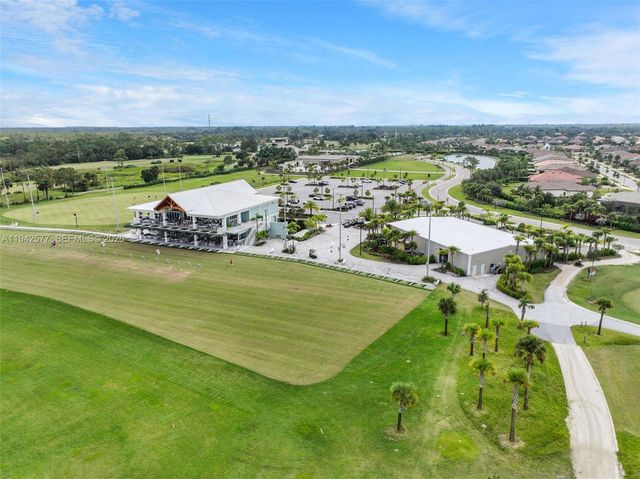 9281 Coral Isles Circle, Palm Beach Gardens, FL 33412