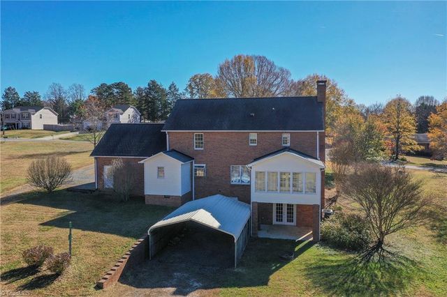 1955 Skycrest Drive, Winston-salem, NC 27127