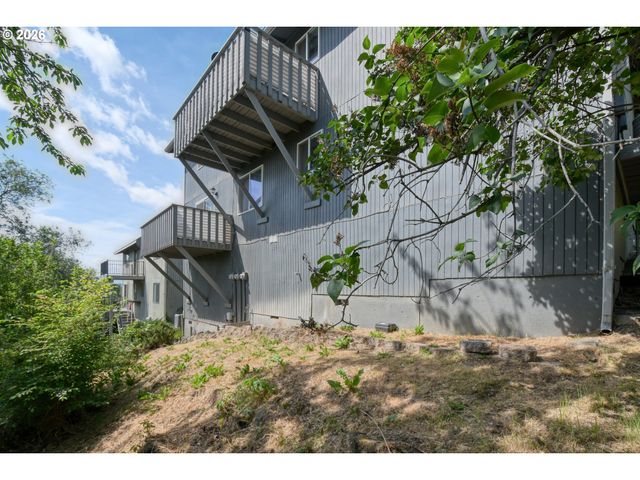 704 Nw 4TH St, Pendleton, OR 97801