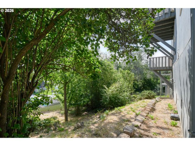704 Nw 4TH St, Pendleton, OR 97801