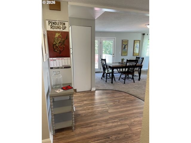 704 Nw 4TH St, Pendleton, OR 97801