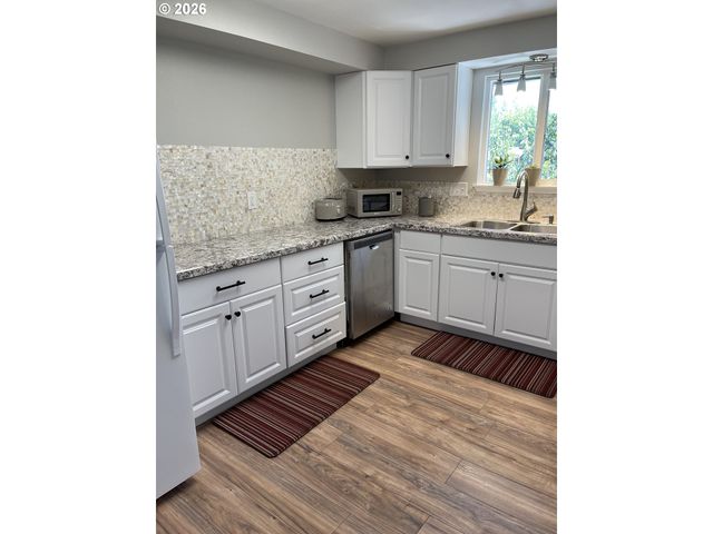 704 Nw 4TH St, Pendleton, OR 97801