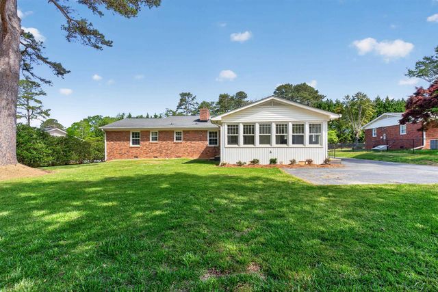 113 Peach Valley Drive, Spartanburg, SC 29303